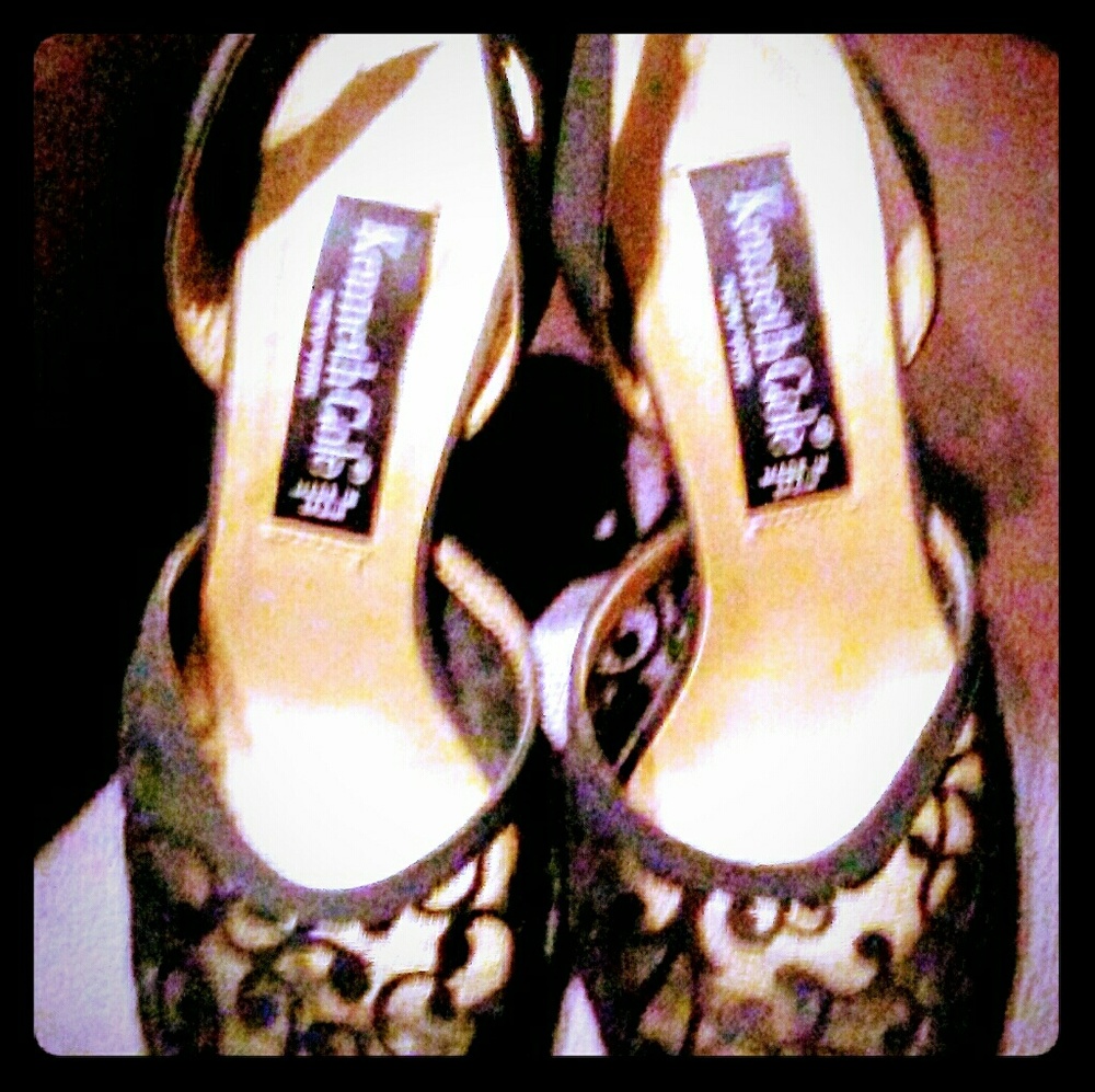 Kenneth Cole woman's sboes